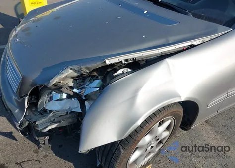 2003 Mercedes-Benz C 240 из США, поврежденный, VIN WDBRF61J73F436148